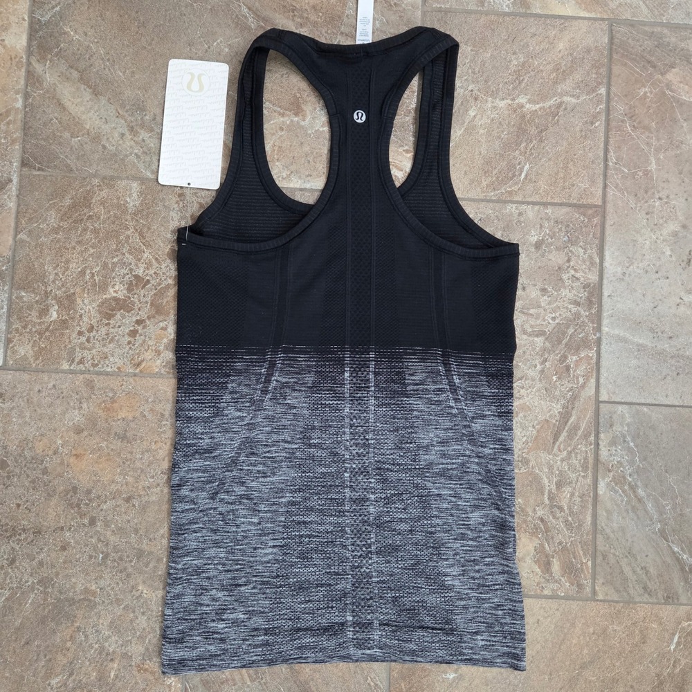 NWT Lululemon Swiftly Tech Racerback Tank Top Black White Ombre Space Dye Size 4 - Picture 7 of 7